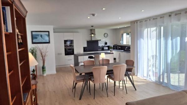 CONTEMPORAINE SURZUR CENTRE 155 m2- 4 chambres- Garage