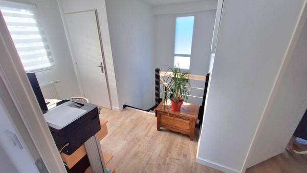 CONTEMPORAINE SURZUR CENTRE 155 m2- 4 chambres- Garage