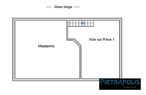 Maison avec terrasse et jardin, proche du centre