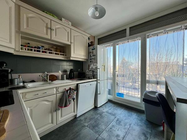 Appartement Houilles 5 pièce(s) 93m² €339 000 ** - Référence 920