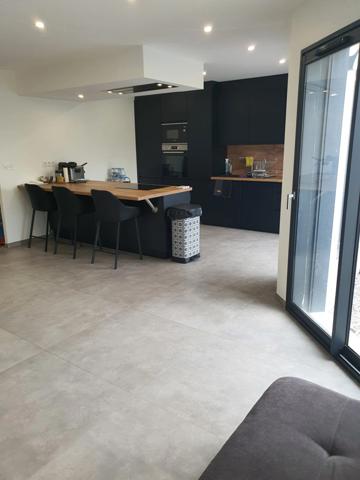 Maison moderne et lumineuse proche frontière suisse avec suite parentale et grand sous-sol