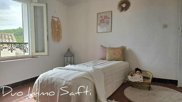 Maison de village - 3 chambres - Garage - cave - cabanon