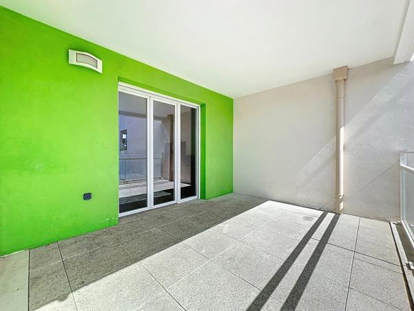 Appartement à vendre 2ème étage avec ascenseur, 3 pièces - 61 m2 + terrasse 11,30 m2 + parking couvert sécurisé