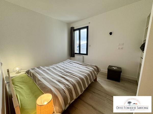 MAISON CONTEMPORAINE À SAINT-AUGUSTIN