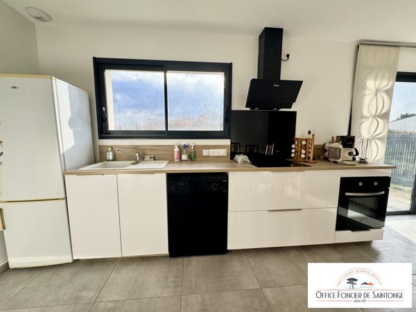 MAISON CONTEMPORAINE À SAINT-AUGUSTIN