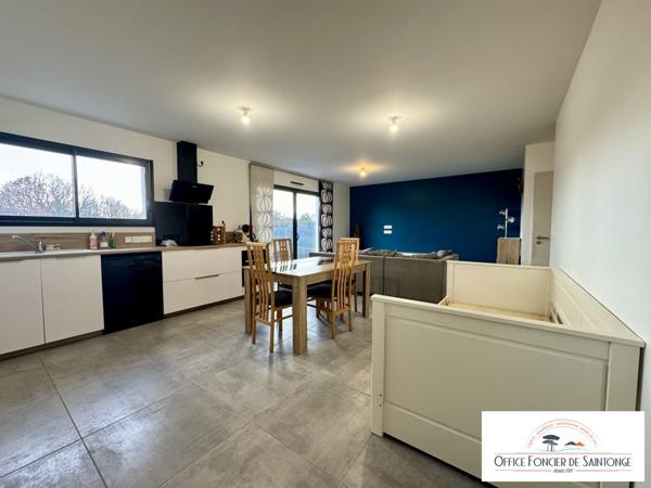 MAISON CONTEMPORAINE À SAINT-AUGUSTIN