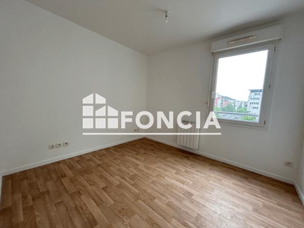 Location Appartement 3 pièces 56 m² - ESCALIER B Rouen 76000