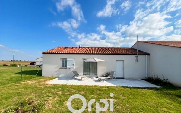 Maison à vendre    3 pièces •  Saint-Vincent-sur-Jard