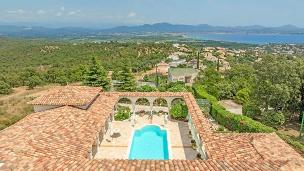 Vente Maison provençale de luxe St Aygulf 8 Pièces 325 m²