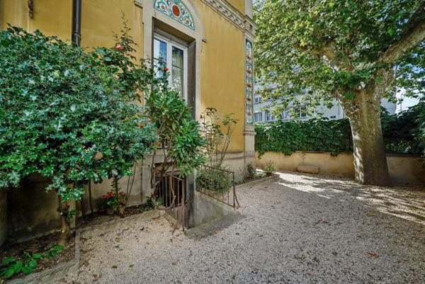 Vente Hôtel particulier Lyon 6 10 Pièces 418 m²