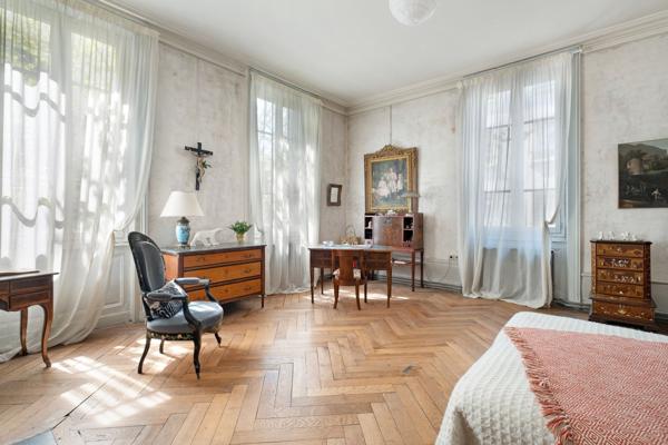 Vente Hôtel particulier Lyon 6 10 Pièces 418 m²