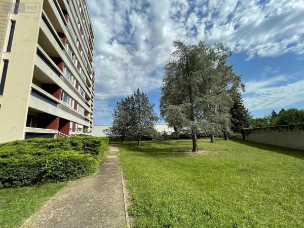 Appartement à vendre à Bourg-en-Bresse dans l'Ain (01000), ref : 01083-1931