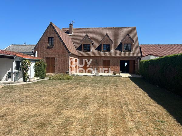 A VENDRE à COULOGNE - Semi plain-pied de 235 M² - 3 chambres - Parcelle de 1 288 M² - Garage.