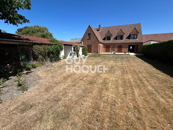 A VENDRE à COULOGNE - Semi plain-pied de 235 M² - 3 chambres - Parcelle de 1 288 M² - Garage.