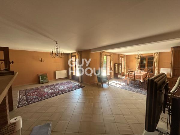 A VENDRE à COULOGNE - Semi plain-pied de 235 M² - 3 chambres - Parcelle de 1 288 M² - Garage.