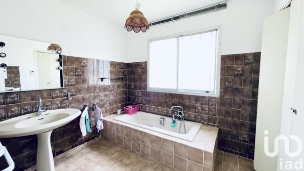 Maison à vendre 6 pièces 154 m² La Londe-les-Maures