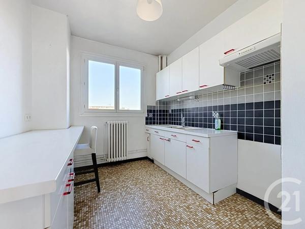 Appartement F3 à vendre  3 pièces - 68,20 m 2   REIMS  - 51