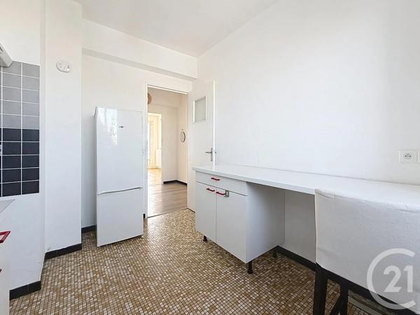 Appartement F3 à vendre  3 pièces - 68,20 m 2   REIMS  - 51