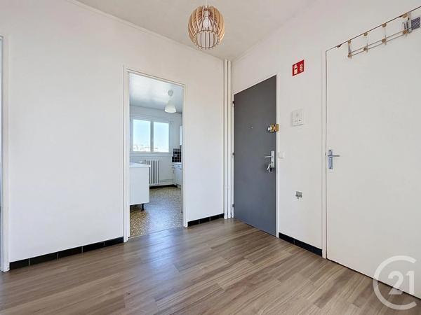 Appartement F3 à vendre  3 pièces - 68,20 m 2   REIMS  - 51