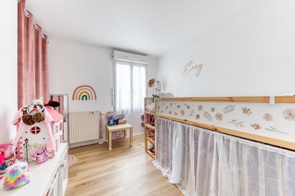 Appartement Bussy Saint Georges 4 pièce(s) 86 m2