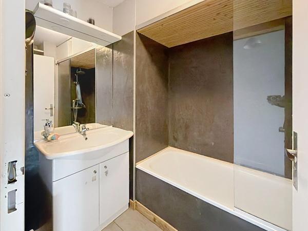 En exclusivité – Appartement T4 avec balcon et parking à Vétraz-Monthoux