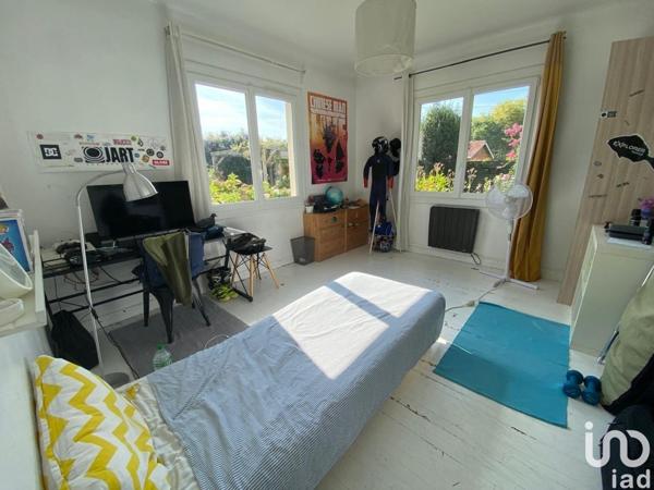 Maison 5 pièces de 145 m² à Saint-Martin-de-Hinx (40390)