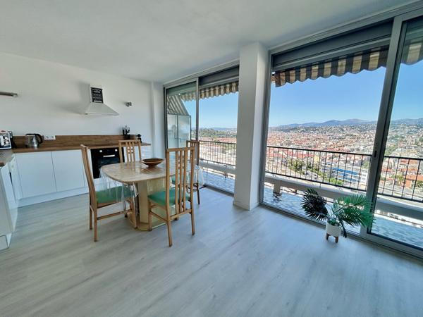Exclusivité : Nice Mont Boron (06300) : Appartement 2/3 pièces d'environ 55 m2 + cave (Possibilité Parking en sus)