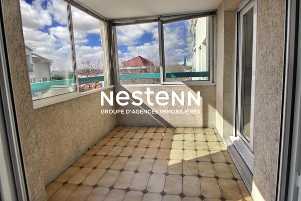 VENISSIEUX - SECTEUR CENTRE VILLE - T4 - BALCON - PROCHE COMMERCES - ECOLES - COLLEGES - AXES ROUTIERS - TRANSPORTS EN COMMUNS - TRAMWAY - BUS - METRO - TRAIN