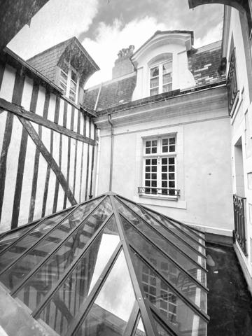 Château – 5 pièces de caractère – 399.000 € fai