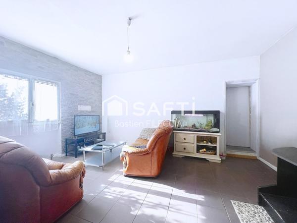 Située au coeur de Carbonne, centre ville à pied