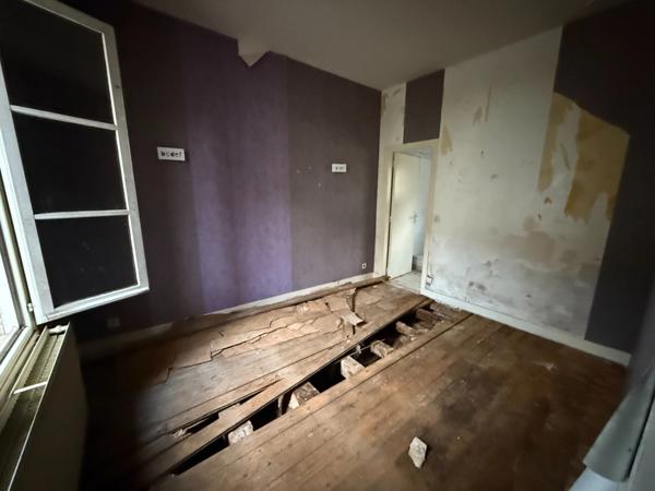 COURTEUIL 60300 tout proche de Senlis / Maison de village de 110 M² entierement à rénové sur une parcelle de 200m² env.