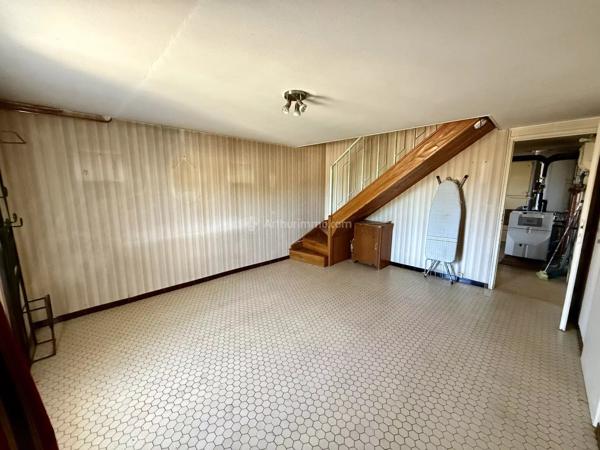 Vente                                                      Maison
                        
                     6 pièces                      127 m2                     à Illoud