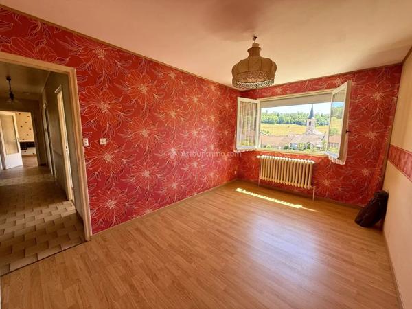Vente                                                      Maison
                        
                     6 pièces                      127 m2                     à Illoud