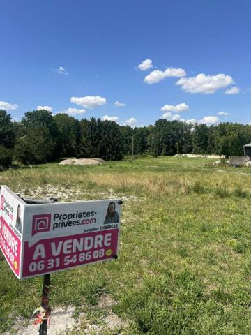 VOUZY - 905 M² DE TERRAIN CONSTRUCTIBLE - CALME & VERDURE