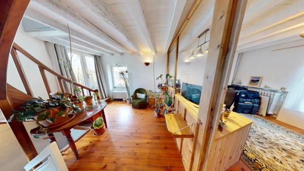 Charmante Maison en Pierre au coeur du village de Saint Maurice de Rotherens