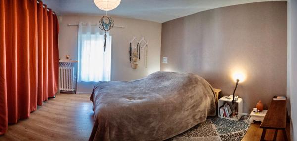 Charmante Maison en Pierre au coeur du village de Saint Maurice de Rotherens