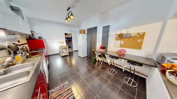 Charmante Maison en Pierre au coeur du village de Saint Maurice de Rotherens