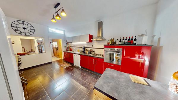 Charmante Maison en Pierre au coeur du village de Saint Maurice de Rotherens