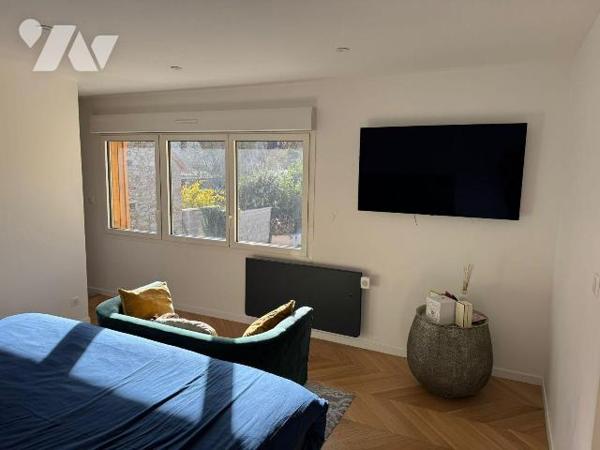 Belle maison rénovée à vendre à Dun-le-Poëlier (36) ? Lumineuse et spacieuse, entièrement rénov...