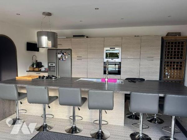 Belle maison rénovée à vendre à Dun-le-Poëlier (36) ? Lumineuse et spacieuse, entièrement rénov...