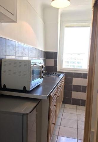 ISSY LES MOULINEAUX Studio meublé