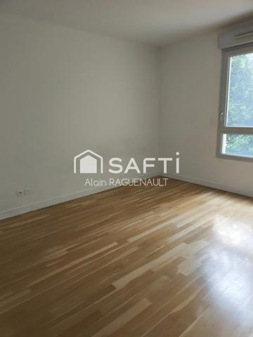 Appartement T3 de 66 M2 avec balcon - sans travaux - en angle (Garage en plus) -