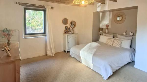 Maison 7 pièces 256 m2