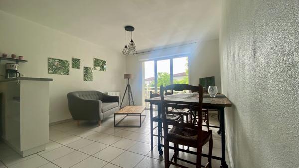 Dpt Dordogne (24), à louer BERGERAC appartement T4