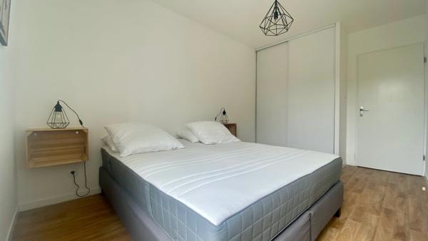 Dpt Dordogne (24), à louer BERGERAC appartement T4