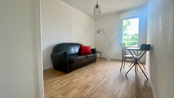 Dpt Dordogne (24), à louer BERGERAC appartement T4