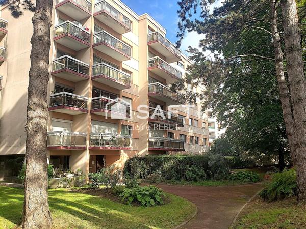 Beau F4 3 chambres avec balcon parking et cave