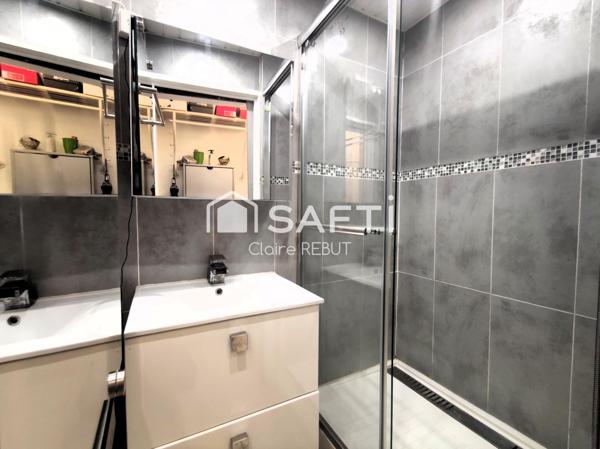 Beau F4 3 chambres avec balcon parking et cave