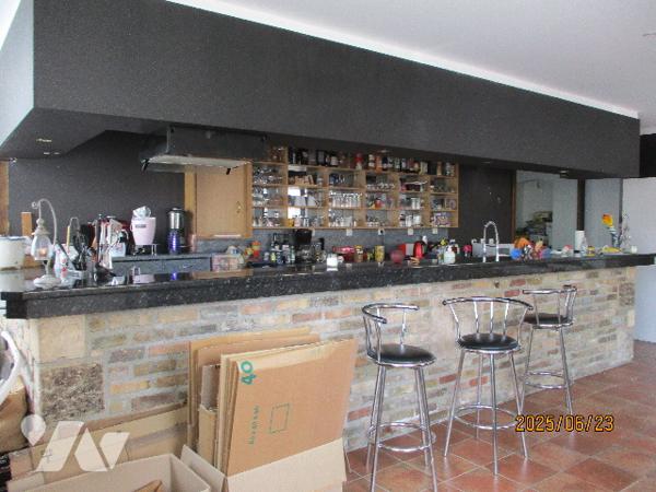 VOUZIERS, UNE MAISON D'HABITATION