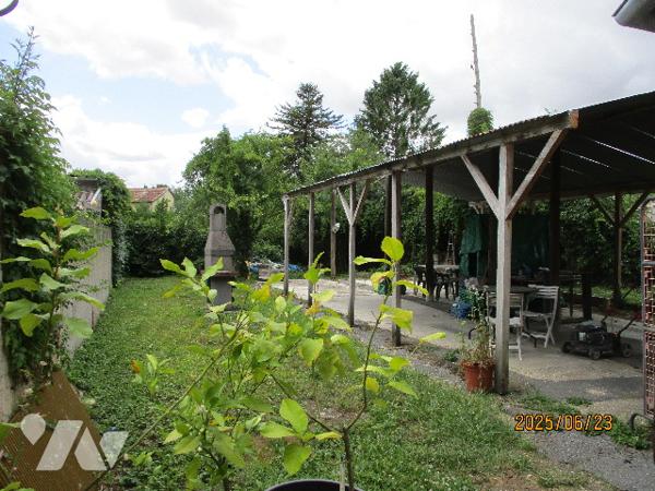 VOUZIERS, UNE MAISON D'HABITATION